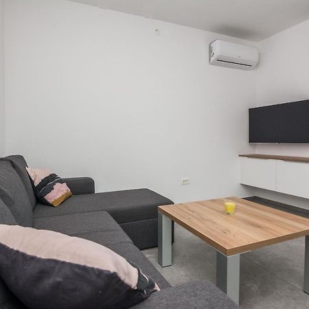 Apartment Spanic 1 Vir Zewnętrze zdjęcie