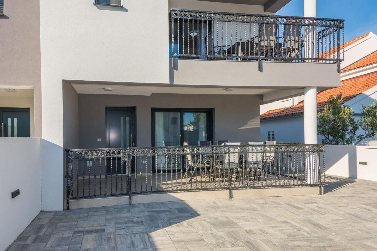 Apartment Spanic 1 Vir Zewnętrze zdjęcie