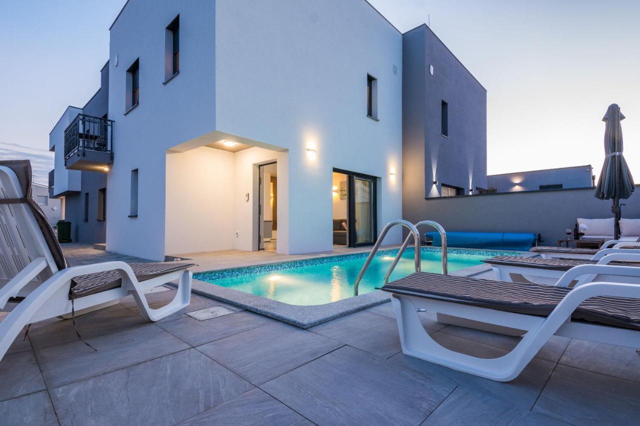 Apartment Spanic 1 Vir Zewnętrze zdjęcie