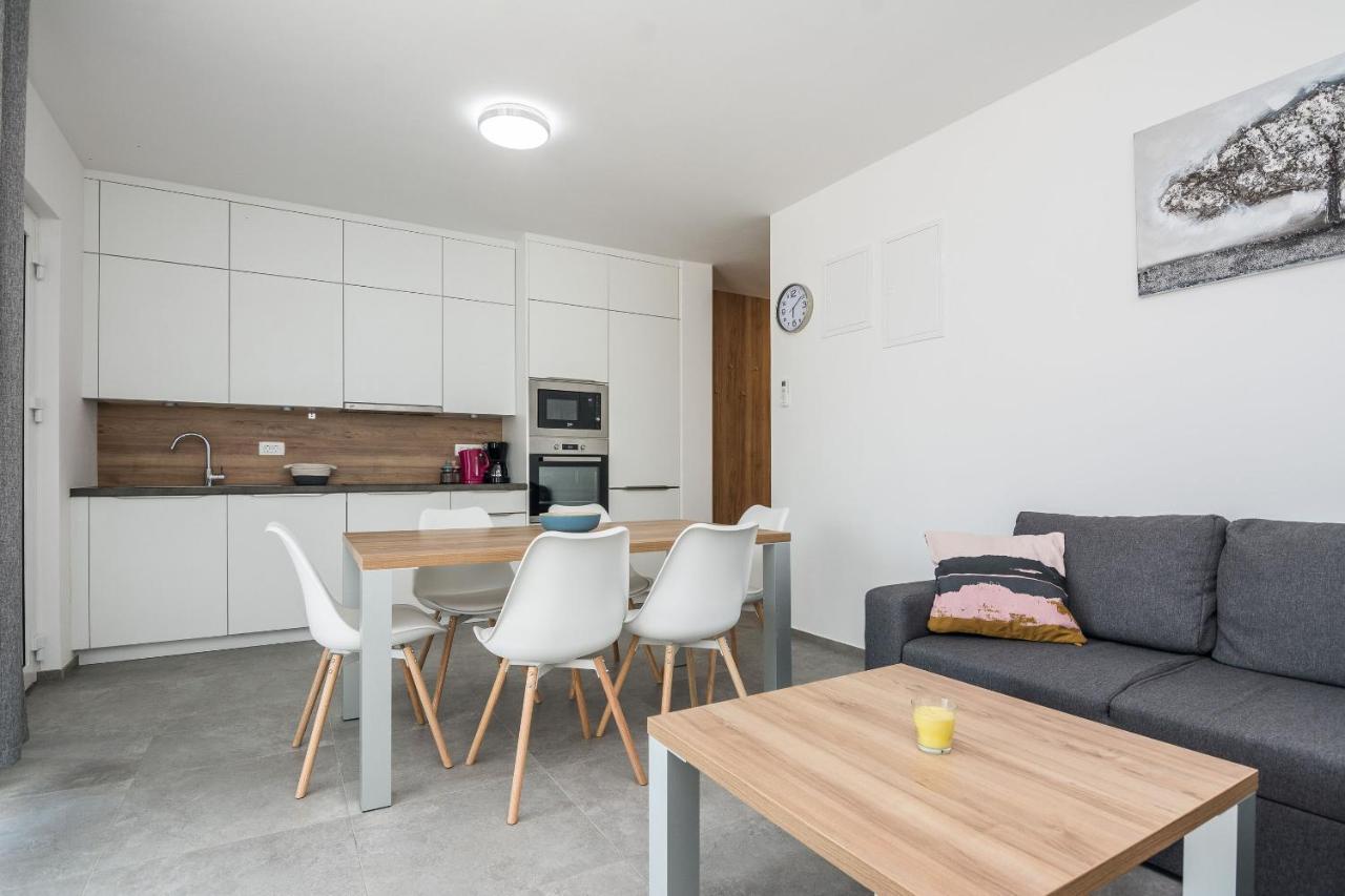 Apartment Spanic 1 Vir Zewnętrze zdjęcie
