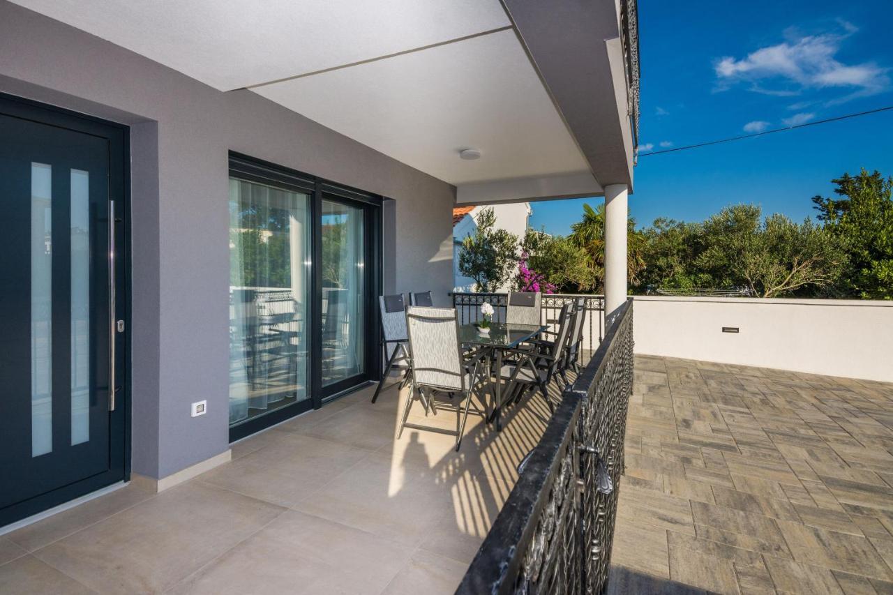 Apartment Spanic 1 Vir Zewnętrze zdjęcie