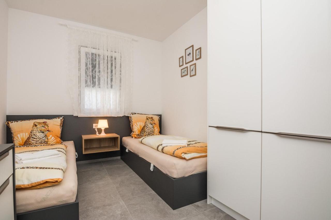 Apartment Spanic 1 Vir Zewnętrze zdjęcie
