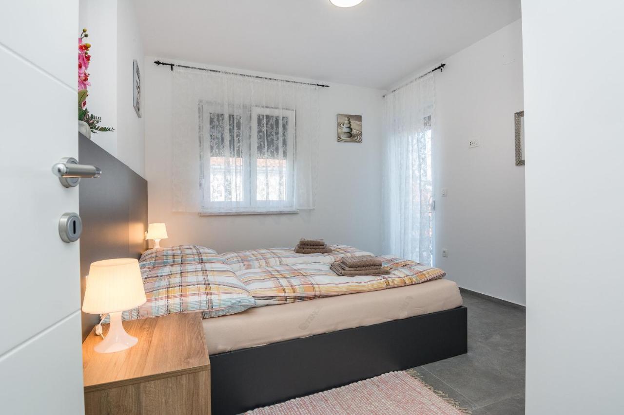 Apartment Spanic 1 Vir Zewnętrze zdjęcie