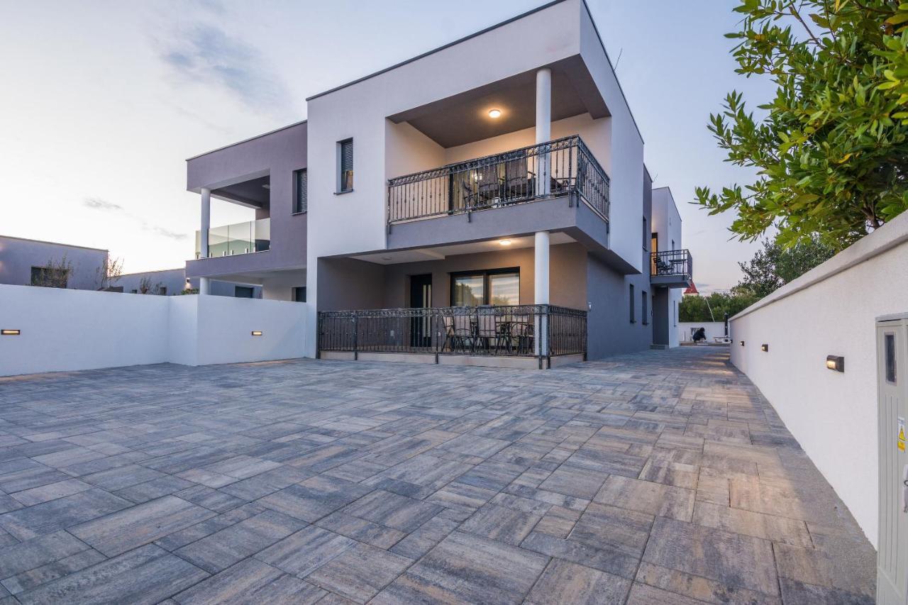 Apartment Spanic 1 Vir Zewnętrze zdjęcie