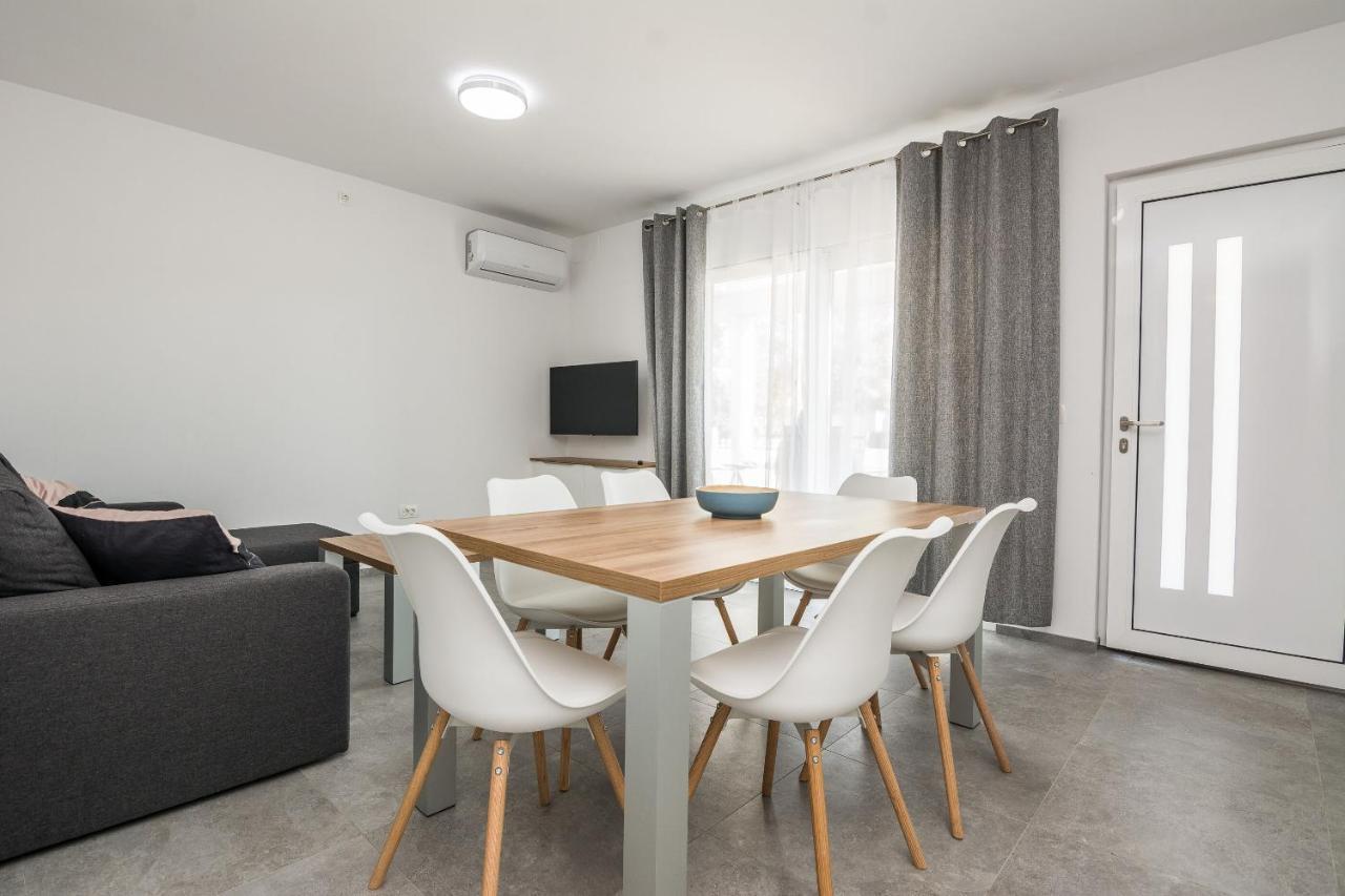Apartment Spanic 1 Vir Zewnętrze zdjęcie